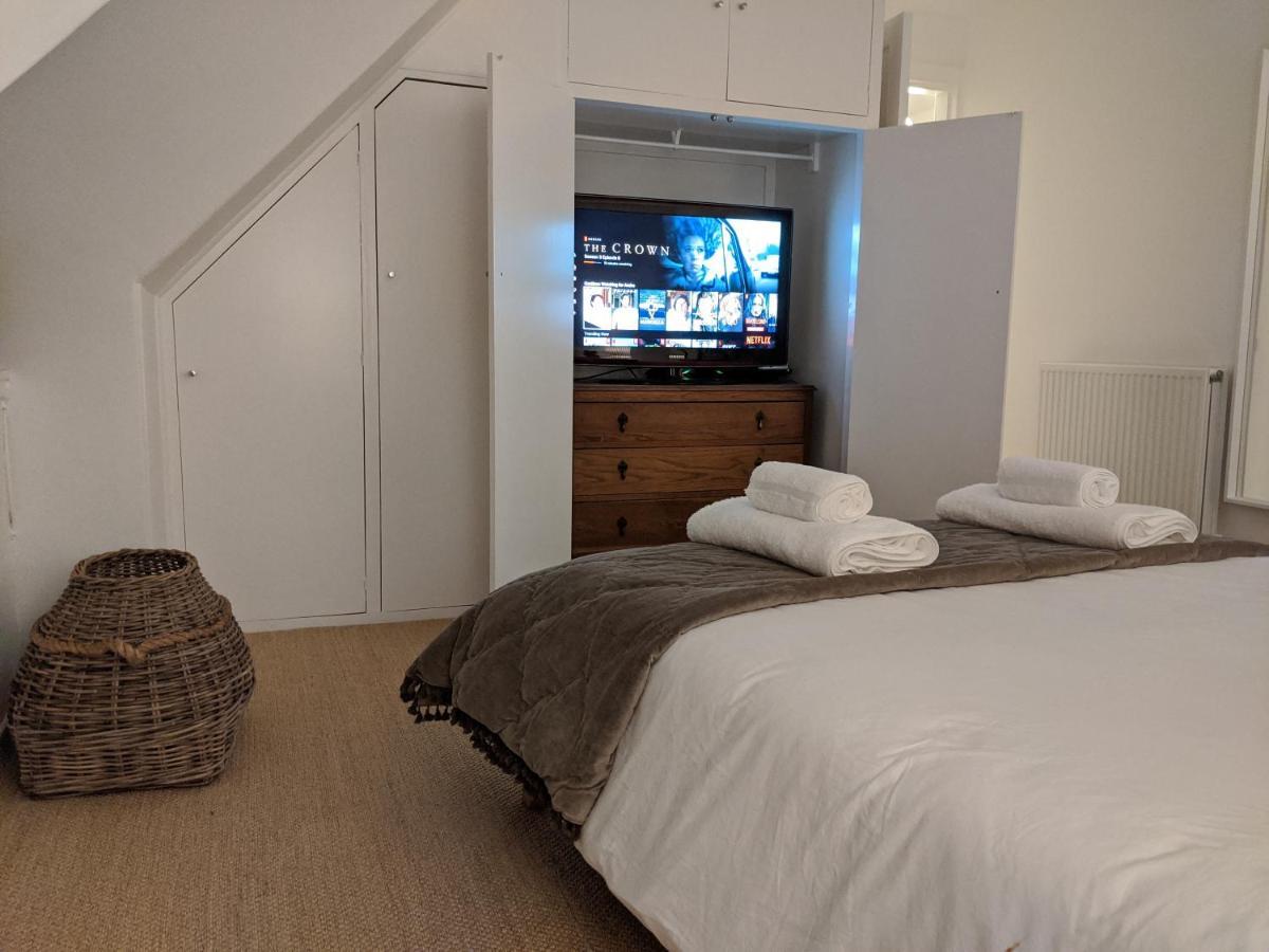 Central Hawick Spacious Stylish Flat With Log Burner Exterior foto